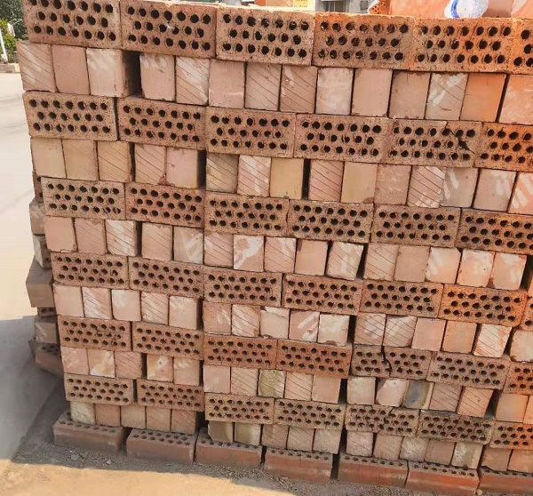煤矸石烧结多孔砖
